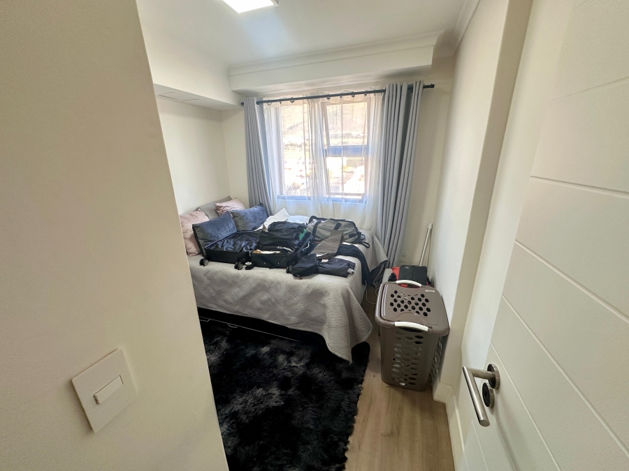 2 Bedroom Property for Sale in Zonnebloem Western Cape